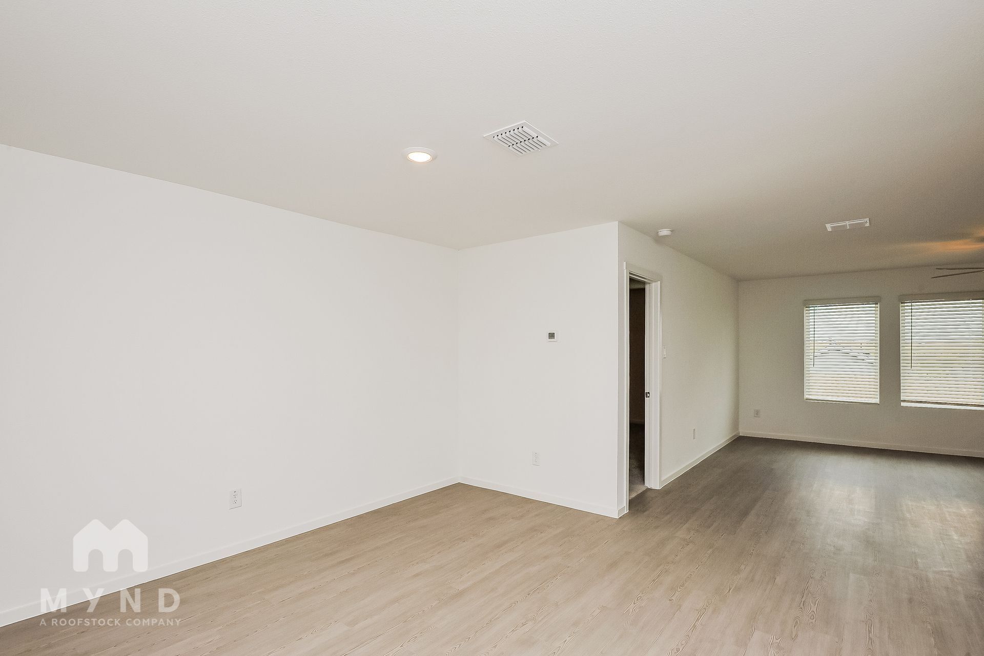 Building Photo - 2717 Mistwood Dr