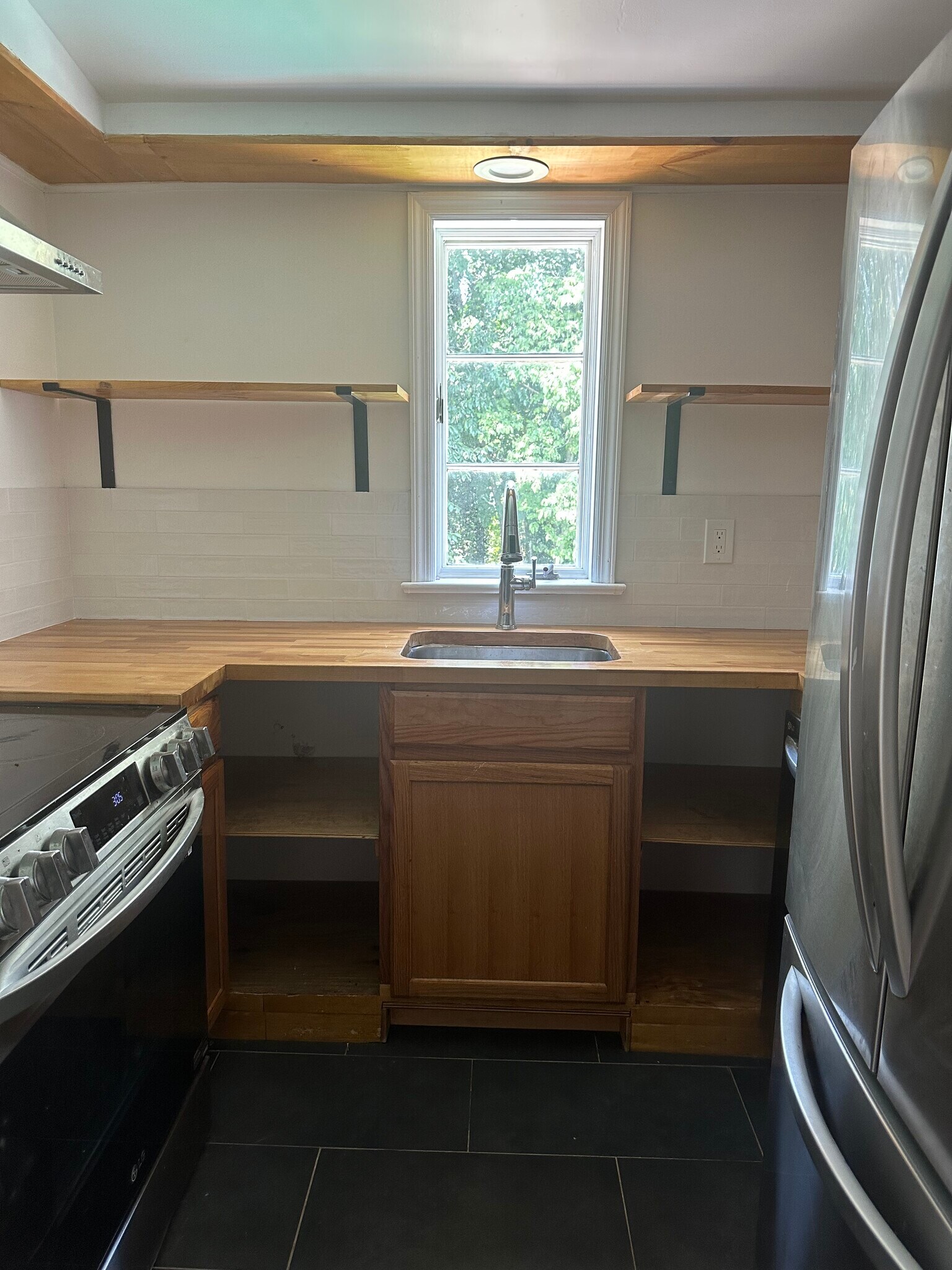 Kitchen - 1607 Bedford St