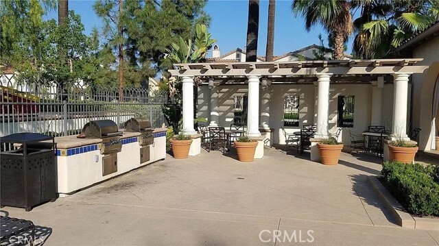 Building Photo - 908 N Acacia Ct