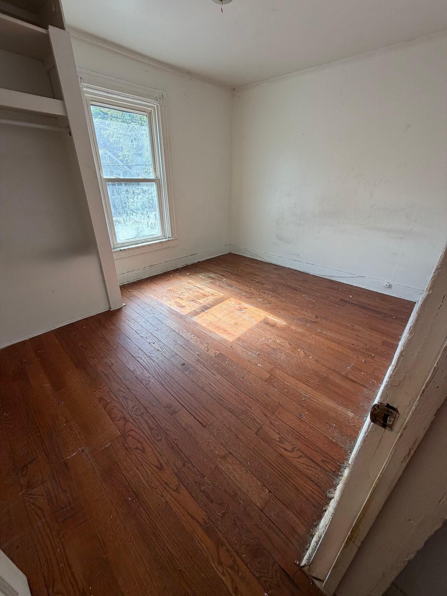 Bedroom 1 - 41 Derby St