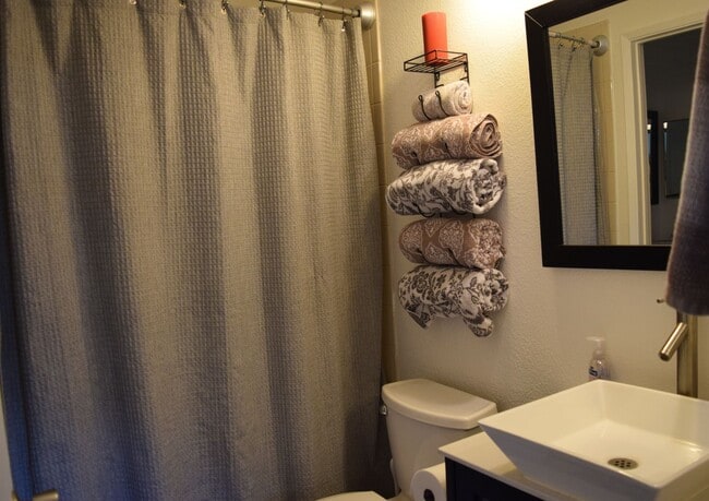 Building Photo - Fully Remodeled & Furnished Kihei Villages Upstairs Unit. Available June 1st