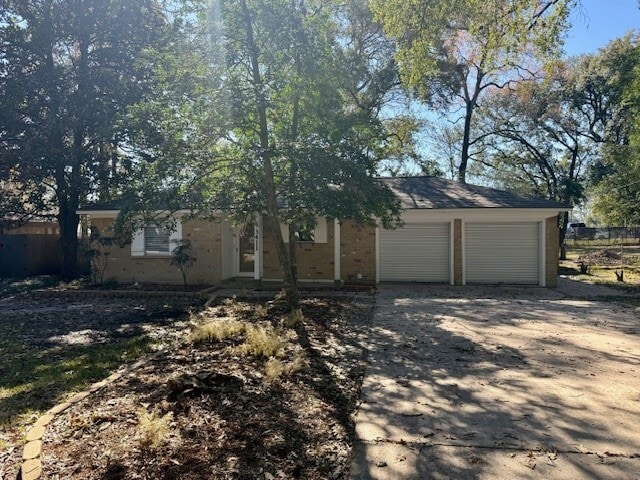 Building Photo - 3411 Hickory Hollow Rd