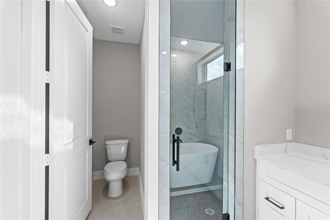 Building Photo - 2607 Martinas Ct