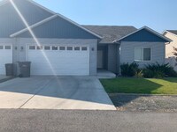 Building Photo - 4417 E Buckeye Ave