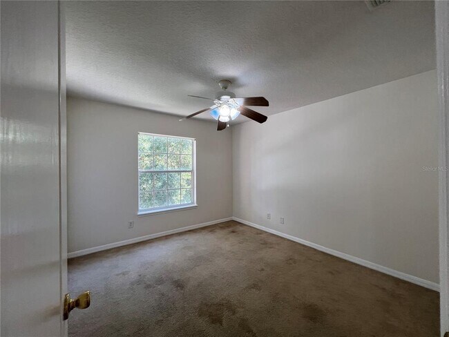 Building Photo - 554 Hiawatha Palm Pl