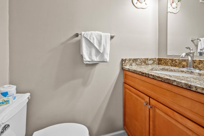 Building Photo - 4201 N Ocean Blvd