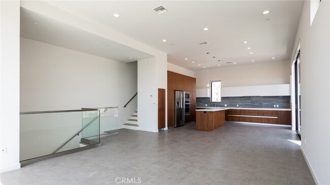 Building Photo - 1618 Amherst Ave