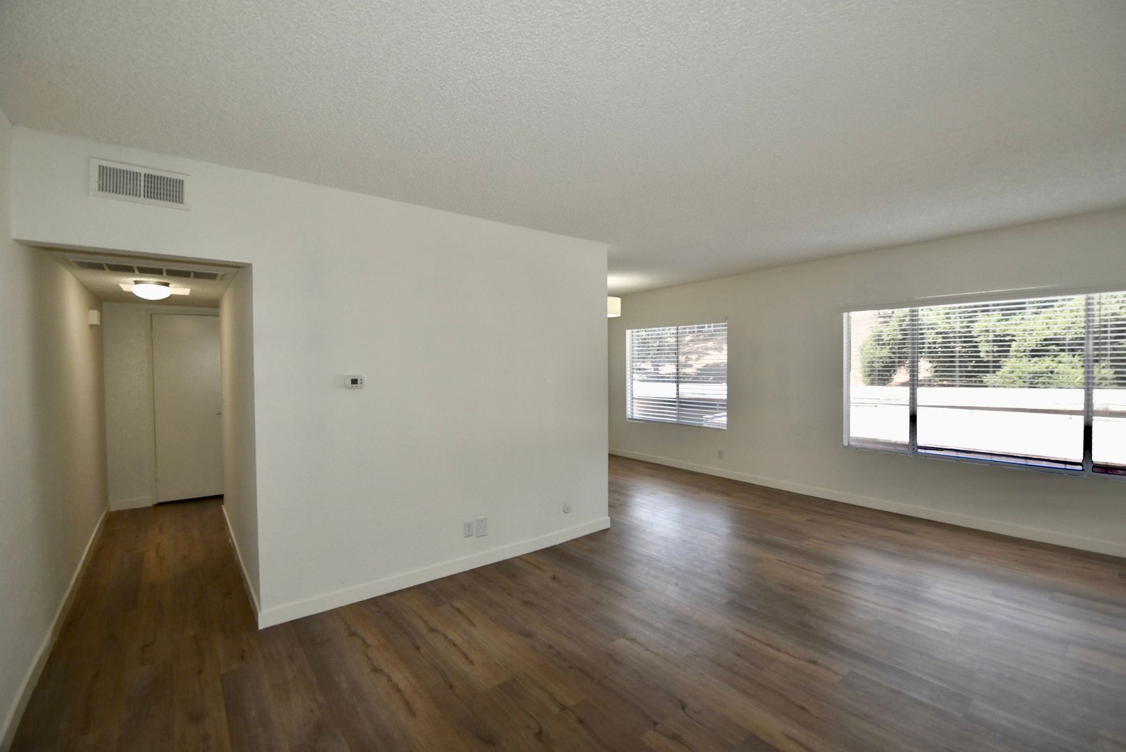 Building Photo - 24411 Newhall Ave