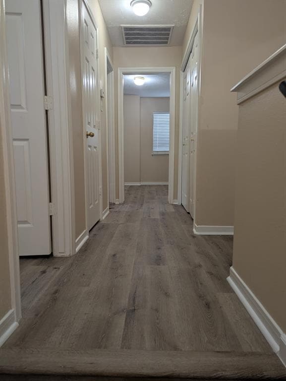 Building Photo - 14910 Gray Ridge Dr