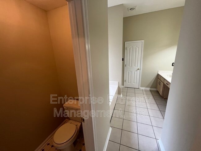 Building Photo - 158 Doris Meadow Cove