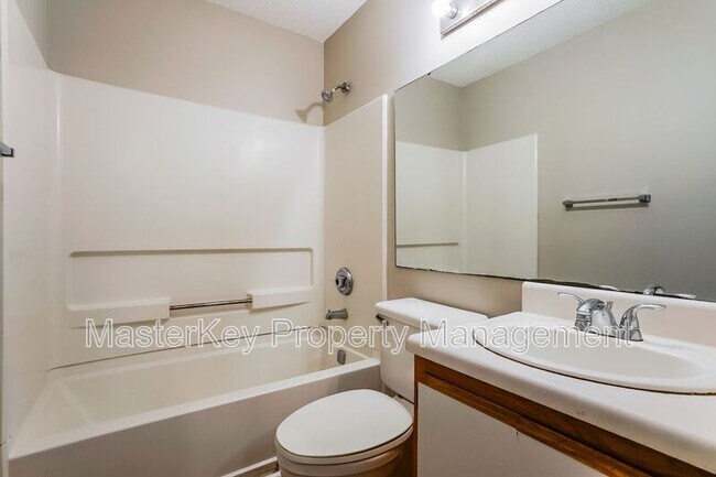 Building Photo - 1351-301 Crab Orchard Dr