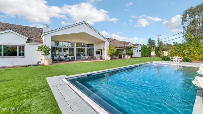 Building Photo - 5119 N 41st St