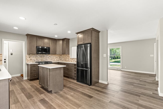 Building Photo - N58W18330 Juniper Ln