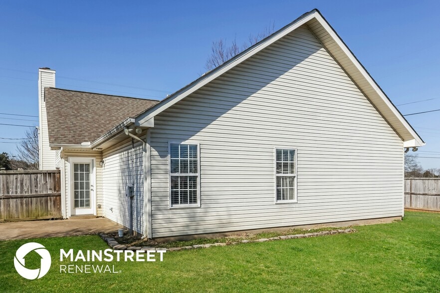 Building Photo - 1339 Lone Oak Rd