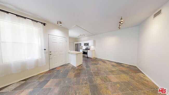 Building Photo - 20000 Plum Canyon Rd