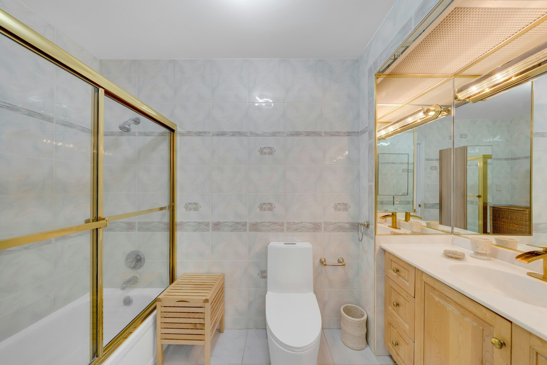 Building Photo - 300 Winston Dr