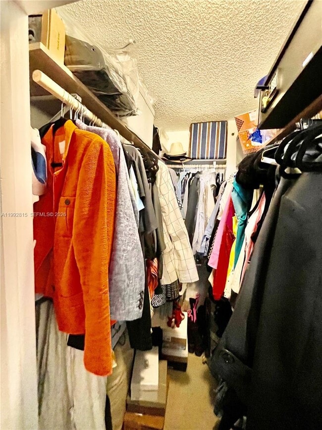 Building Photo - 8255 Lake Dr