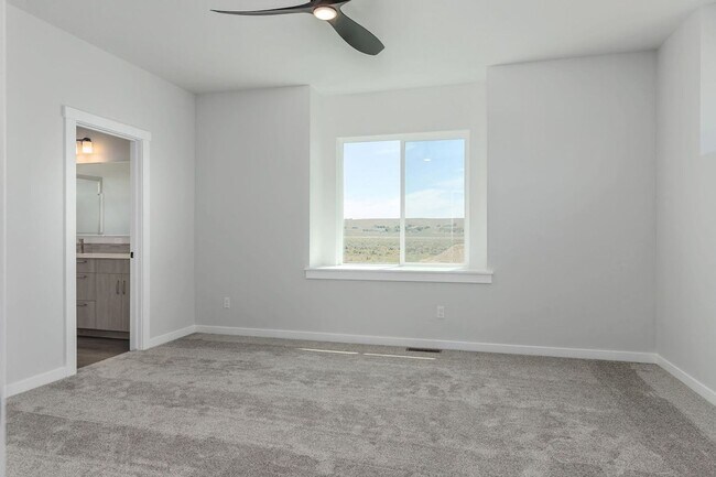 Building Photo - Brand New Home In Boise!