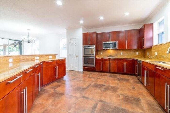 Building Photo - 14443 Golden Rain Tree Blvd