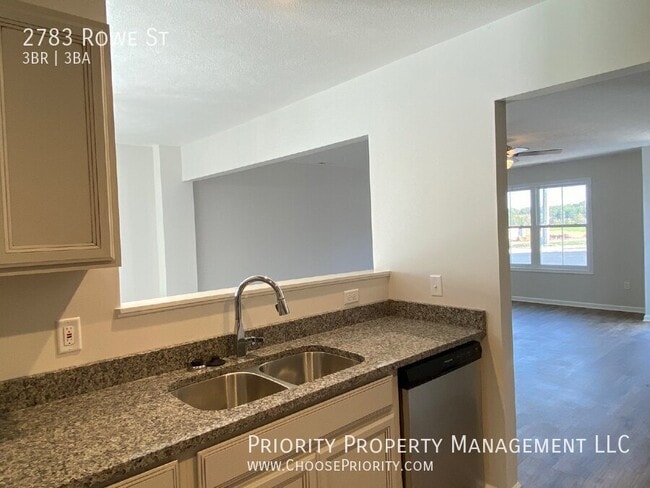 Building Photo - 2783 Rowe St