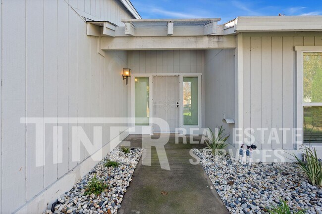 Building Photo - 6612 Posten Way