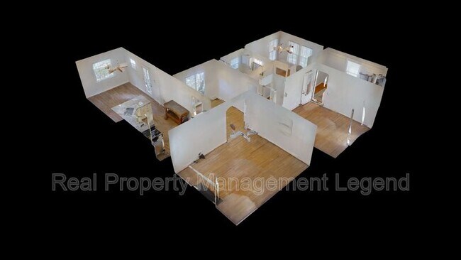 Building Photo - 5739 Kenwood Ave