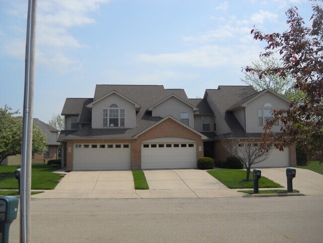 Building Photo - 931 Jasmine Dr