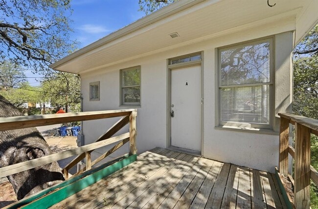 Building Photo - 1403 Windsor Rd