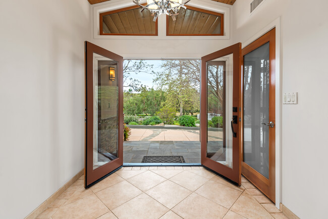 Building Photo - 28051 Balkins Dr