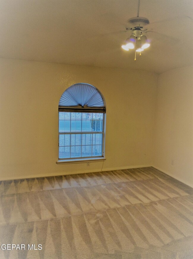 Building Photo - 7417 Mission Viejo Dr