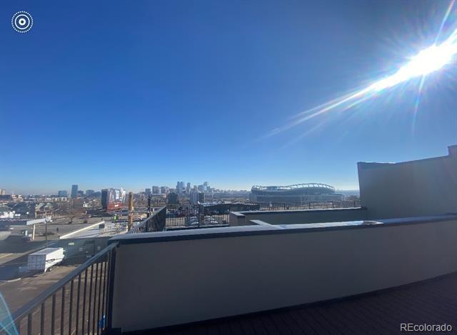 Building Photo - 1920 Grove St