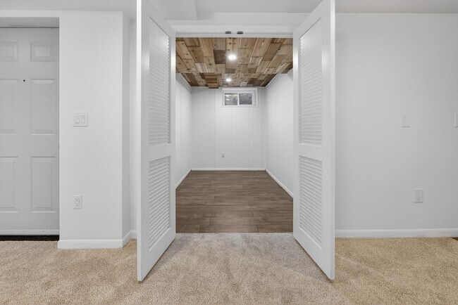 Building Photo - Stunning 4 bed + office, 4 bath rental home in Damascus!