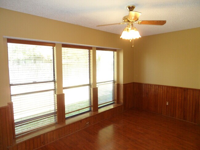 Building Photo - Corner Lot Charmer Off Chapel Creek | 4BR/2BA with Fireplace, Garden Tub & Fenced Backyard