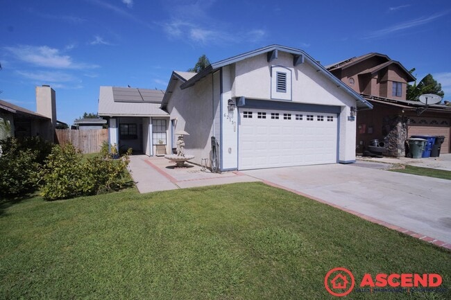 Primary Photo - Charming Home in Southwest Bakersfield!