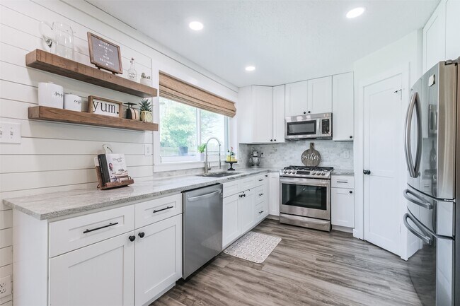 Building Photo - 1538 Park Meadow Dr