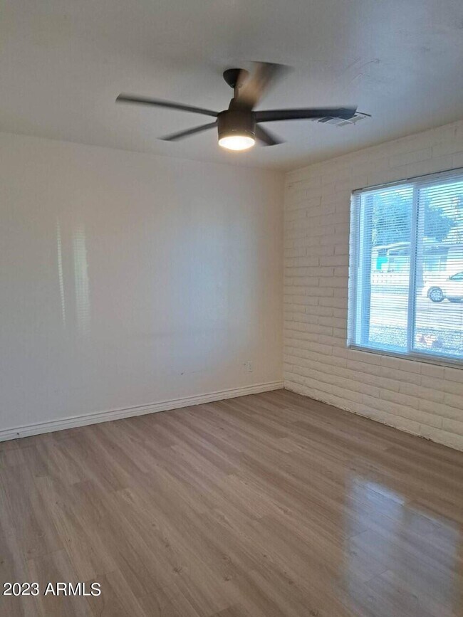 Building Photo - 6713 E Cheery Lynn Rd