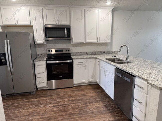 Building Photo - 2117 Bobwhite Ct