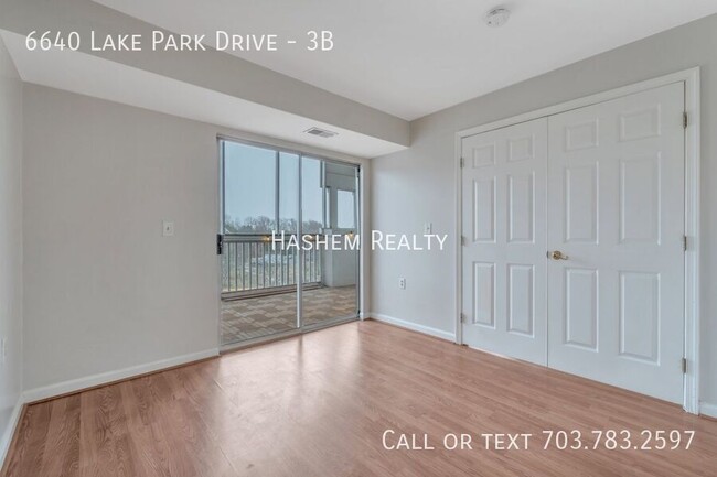 Building Photo - 6640 Lake Park Dr
