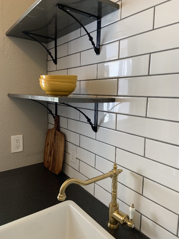 Building Photo - 209 E Rosewood Ave