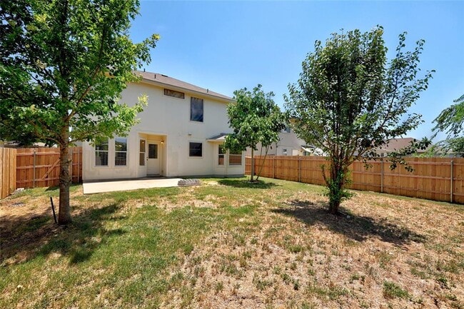 Building Photo - 324 Avalanche Ave