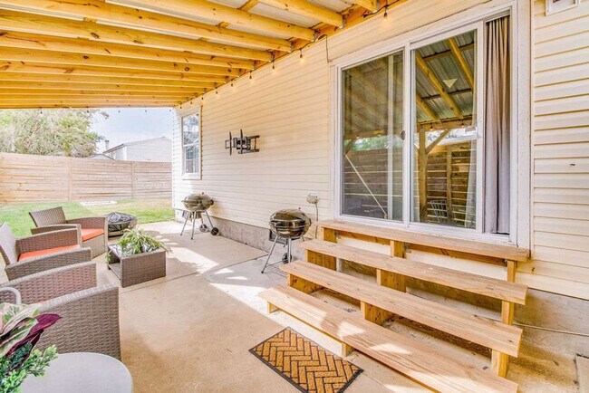 Building Photo - 5315 Cambria Dr