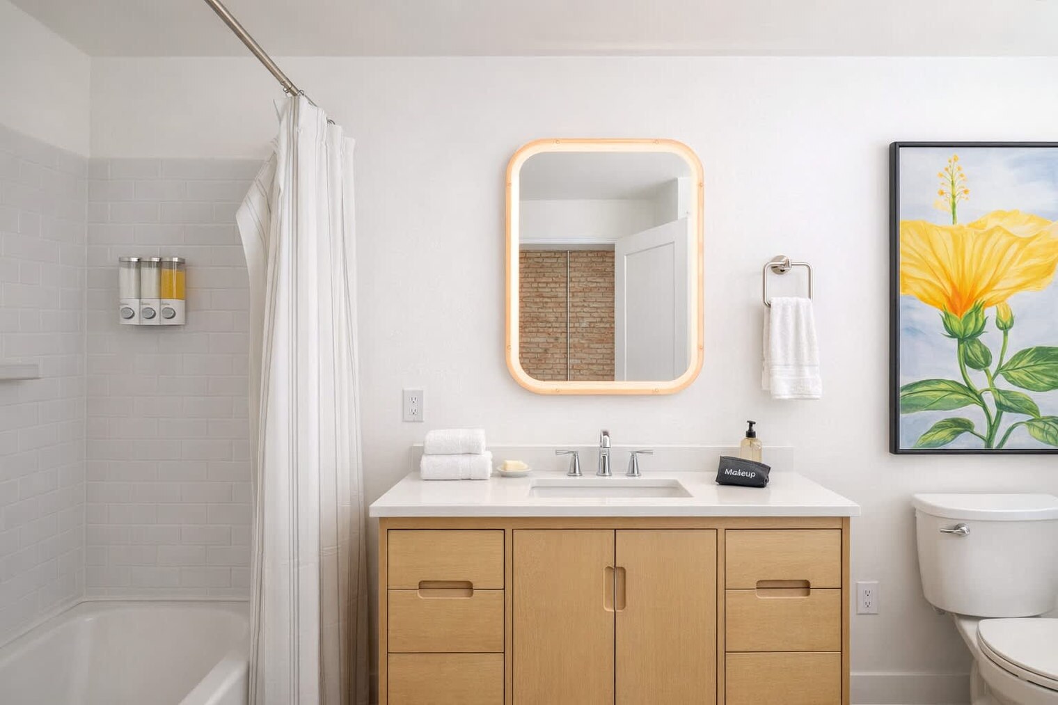 Building Photo - 125 W Wisconsin Ave