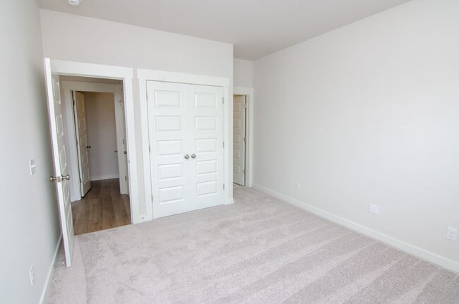 Building Photo - 170 Southwind Run