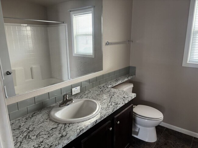 Building Photo - 11411 N 91st Ave