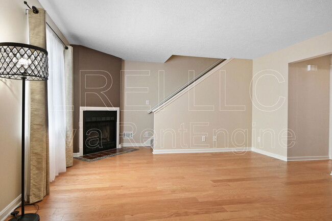 Building Photo - 10783 Colonial Woods Ct