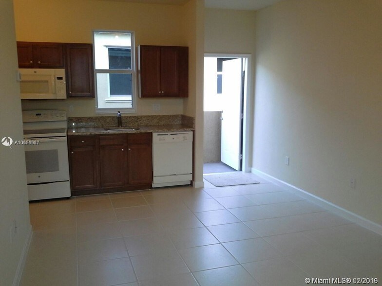 Building Photo - 9362 SW 171st Ave