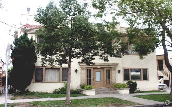Building Photo - 208 E Lomita Ave