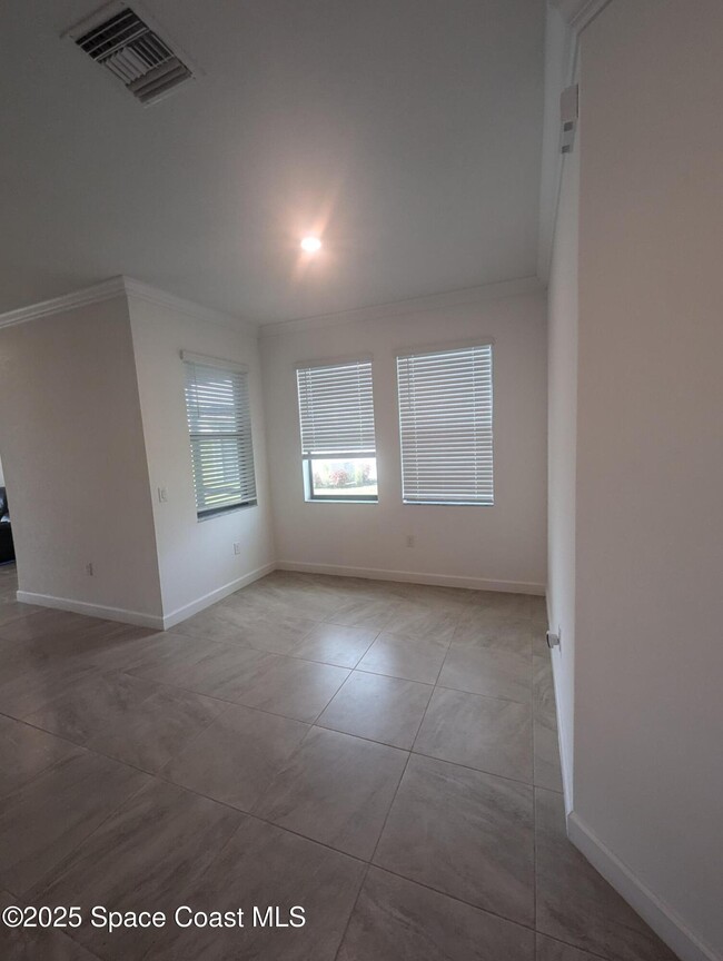 Building Photo - 9953 Alister Dr