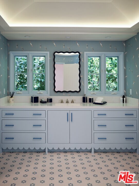 Building Photo - 661 Doheny Rd