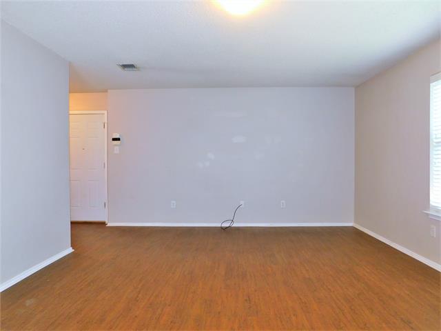 Building Photo - 2408 Rolling Ridge Dr